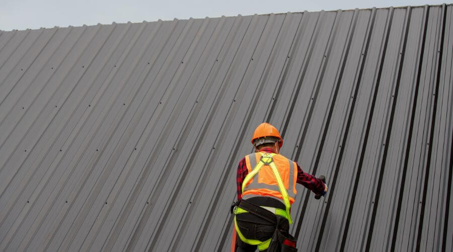 Professional gutter cleaning in Wayside, TX